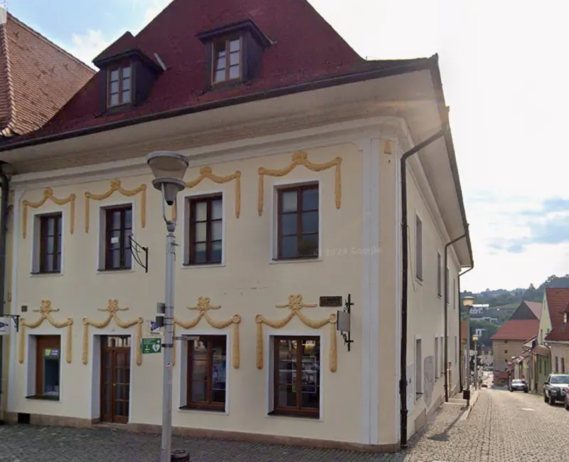 Kancelárske priestory – Radničné námestie 22