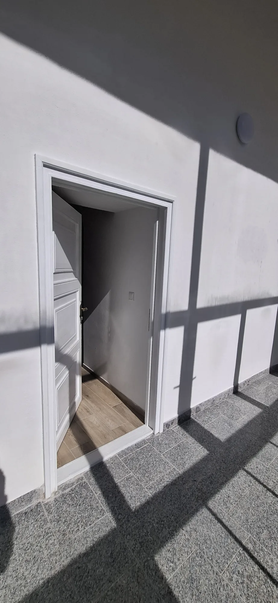 Radničné námestie 10 – 2 izbový byt 47 m² – fotka 2