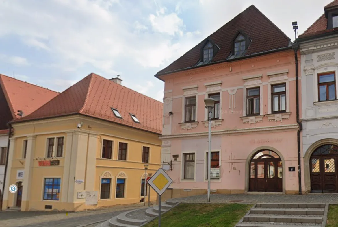 Radničné námestie 10 – 2 izbový byt 56 m² – fotka 1